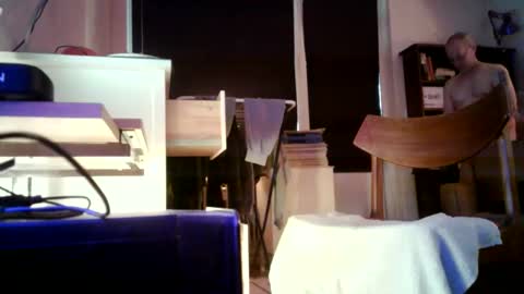 Hannsi64 online show from December 22, 1:30 pm