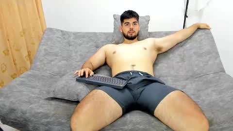 Snapshot of hans_fox03 chatting on October 4, 10:14 pm Hans online show from October 4, 10:14 pm