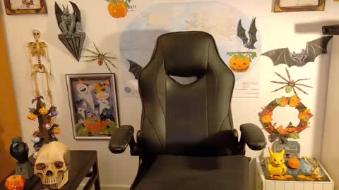 charly online show from October 18, 7:41 pm