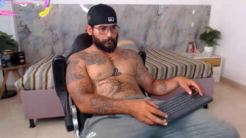 hanz_col online show from March 24, 10:57 pm