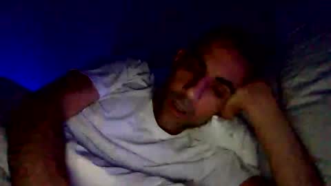 Snapshot of happy2334 chatting on February 24, 12:59 pm skysky6969 online show from February 24, 12:59 pm