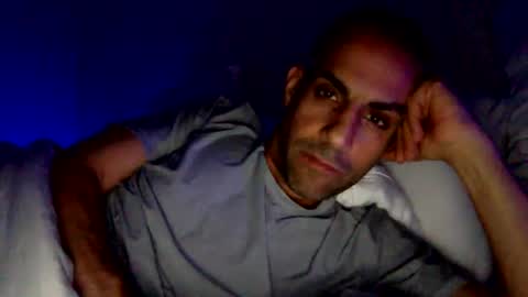 Snapshot of happy2334 chatting on December 7, 2:46 pm skysky6969 online show from December 7, 2:46 pm