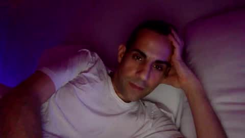 Snapshot of happy2334 chatting on September 17, 2:29 pm skysky6969 online show from September 17, 2:29 pm