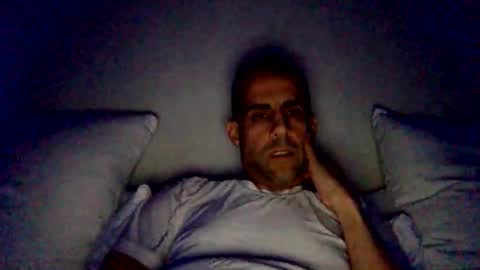 Snapshot of happy2334 chatting on December 31, 2:25 pm skysky6969 online show from December 31, 2:25 pm