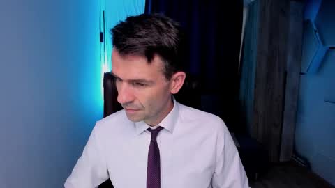 Snapshot of hard_and_juici chatting on October 14, 12:34 pm Steve online show from October 14, 12:34 pm