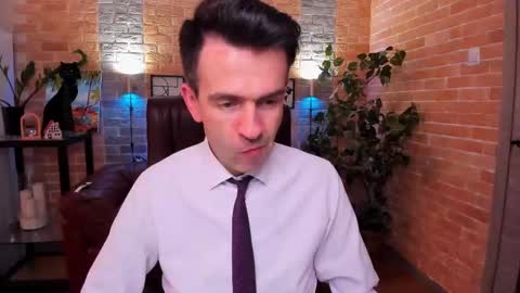 Snapshot of hard_and_juici chatting on February 23, 2:11 pm Steve online show from February 23, 2:11 pm
