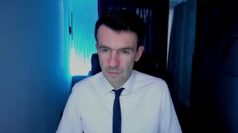 Snapshot of hard_and_juici chatting on October 20, 1:15 pm Steve online show from October 20, 1:15 pm