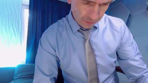 Snapshot of hard_and_juici chatting on October 13, 12:33 pm Steve online show from October 13, 12:33 pm