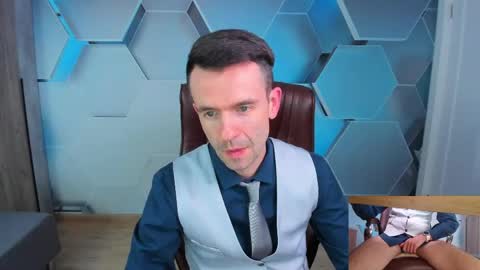 Steve online show from April 22, 12:43 pm