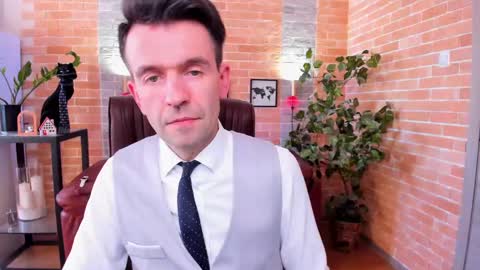 Snapshot of hard_and_juici chatting on February 20, 1:19 pm Steve online show from February 20, 1:19 pm