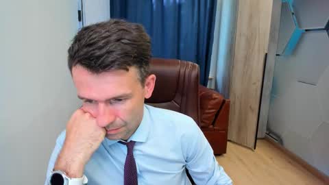 Snapshot of hard_and_juici chatting on September 11, 1:10 pm Steve online show from September 11, 1:10 pm