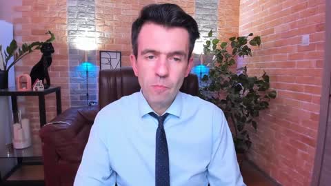 Snapshot of hard_and_juici chatting on January 31, 1:02 pm Steve online show from January 31, 1:02 pm