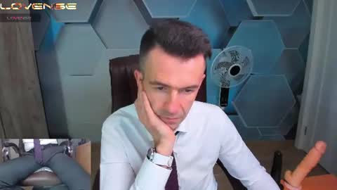 Steve online show from June 18, 2:44 pm