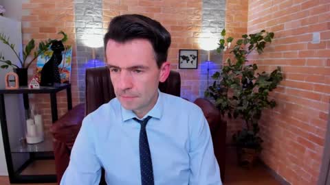 Snapshot of hard_and_juici chatting on March 7, 1:18 pm Steve online show from March 7, 1:18 pm
