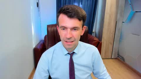 Snapshot of hard_and_juici chatting on September 19, 1:11 pm Steve online show from September 19, 1:11 pm