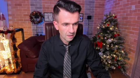 Snapshot of hard_and_juici chatting on December 25, 6:41 pm Steve online show from December 25, 6:41 pm