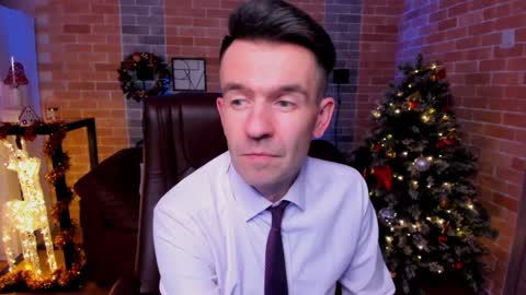 Snapshot of hard_and_juici chatting on December 22, 1:22 pm Steve online show from December 22, 1:22 pm