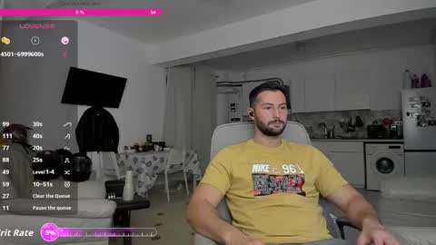 Snapshot of hard_chriss chatting on October 6, 3:17 pm Hard Cock online show from October 6, 3:17 pm