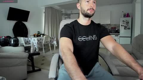 Snapshot of hard_chriss chatting on October 5, 3:05 pm Hard Cock online show from October 5, 3:05 pm