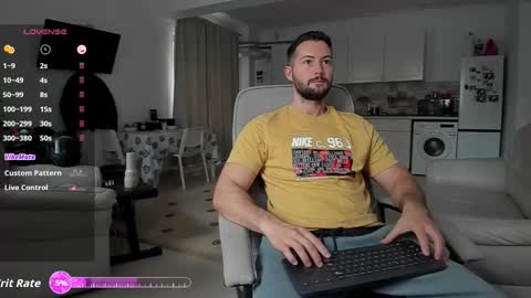 Snapshot of hard_chriss chatting on October 9, 9:58 am Hard Cock online show from October 9, 9:58 am