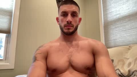 hard_runner_ online show from November 10, 4:12 pm