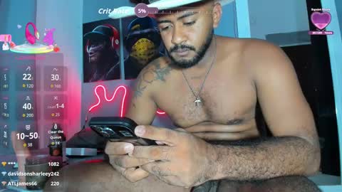 Snapshot of hardboy_latin chatting on September 10, 5:50 am hardboy_latin online show from September 10, 5:50 am