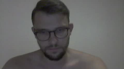 hardboylovemilfmoom online show from June 24, 7:06 pm