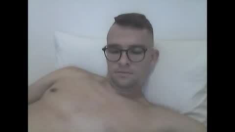 hardboylovemilfmoom online show from September 13, 6:14 am