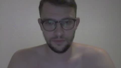 hardboylovemilfmoom online show from June 18, 7:08 pm