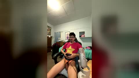 harddmikee online show from June 17, 10:11 pm