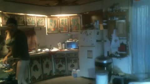 Snapshot of hardinhand44 chatting on December 7, 11:23 pm john nobles online show from December 7, 11:23 pm