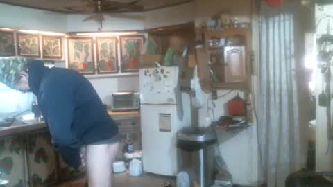 Snapshot of hardinhand44 chatting on February 18, 6:06 pm john nobles online show from February 18, 6:06 pm
