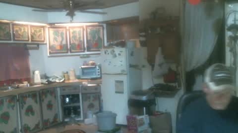 Snapshot of hardinhand44 chatting on January 11, 8:22 am john nobles online show from January 11, 8:22 am