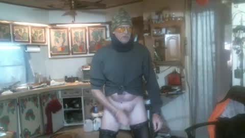 Snapshot of hardinhand44 chatting on February 17, 7:10 pm john nobles online show from February 17, 7:10 pm