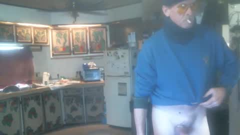Snapshot of hardinhand44 chatting on December 15, 5:31 pm john nobles online show from December 15, 5:31 pm