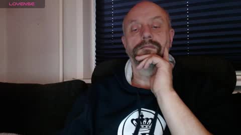 Snapshot of hardmrlazy chatting on December 25, 2:45 pm MrLazy online show from December 25, 2:45 pm