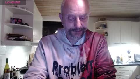 Snapshot of hardmrlazy chatting on December 18, 6:57 pm MrLazy online show from December 18, 6:57 pm
