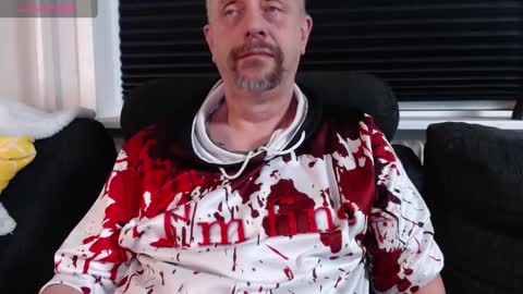 Snapshot of hardmrlazy chatting on February 3, 9:39 pm MrLazy online show from February 3, 9:39 pm
