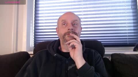 Snapshot of hardmrlazy chatting on February 21, 10:39 am MrLazy online show from February 21, 10:39 am