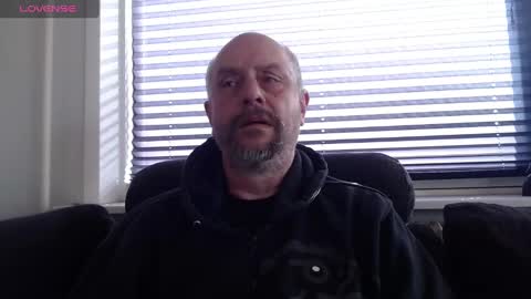 Snapshot of hardmrlazy chatting on February 23, 1:38 pm MrLazy online show from February 23, 1:38 pm