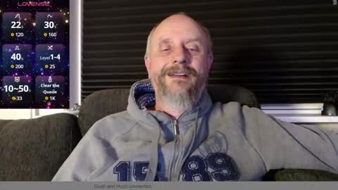 Snapshot of hardmrlazy chatting on October 16, 7:33 pm MrLazy online show from October 16, 7:33 pm