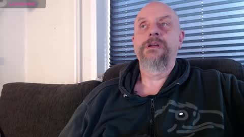 Snapshot of hardmrlazy chatting on October 26, 2:30 pm MrLazy online show from October 26, 2:30 pm