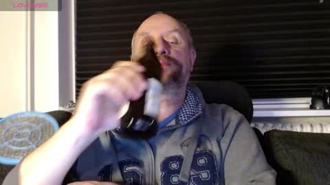 Snapshot of hardmrlazy chatting on October 14, 7:21 pm MrLazy online show from October 14, 7:21 pm