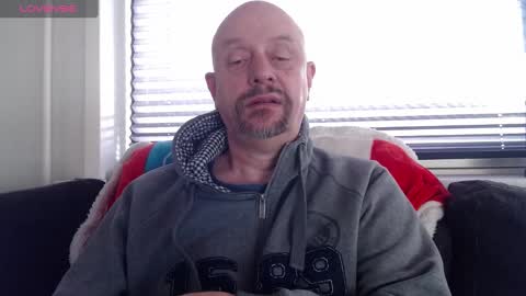 Snapshot of hardmrlazy chatting on January 4, 12:49 pm MrLazy online show from January 4, 12:49 pm
