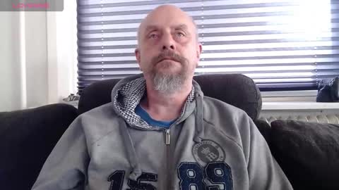 Snapshot of hardmrlazy chatting on September 21, 1:55 pm MrLazy online show from September 21, 1:55 pm