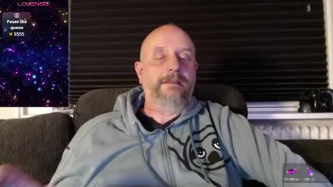 Snapshot of hardmrlazy chatting on October 28, 7:05 pm MrLazy online show from October 28, 7:05 pm