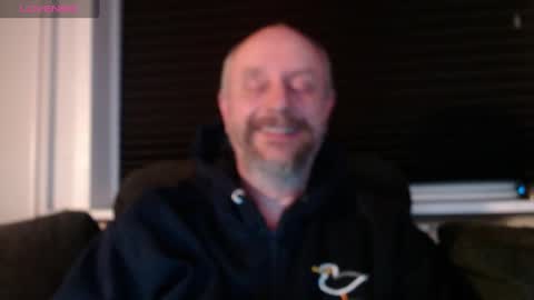 Snapshot of hardmrlazy chatting on March 4, 7:11 pm MrLazy online show from March 4, 7:11 pm