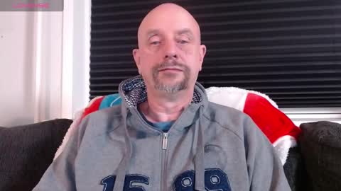 Snapshot of hardmrlazy chatting on January 3, 9:36 pm MrLazy online show from January 3, 9:36 pm