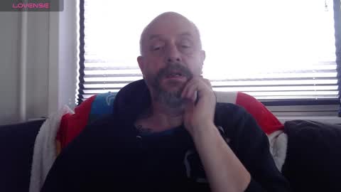 Snapshot of hardmrlazy chatting on January 3, 11:25 am MrLazy online show from January 3, 11:25 am