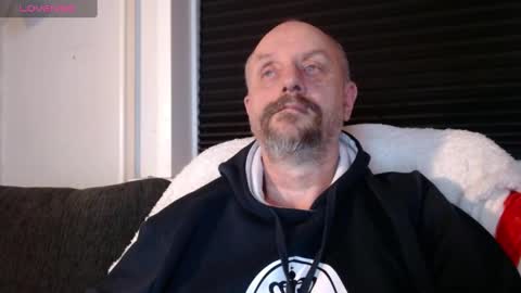 Snapshot of hardmrlazy chatting on December 27, 9:22 pm MrLazy online show from December 27, 9:22 pm
